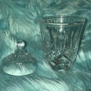 Gotham Lady Anne 7 1/2" Decorative Etched Crystal Jar with Lid Cover.
